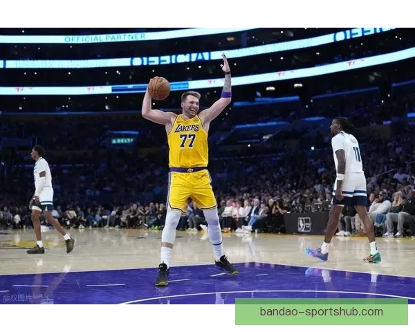 雷迪克称会申诉东契奇技犯并看好布朗尼未来发展潜力